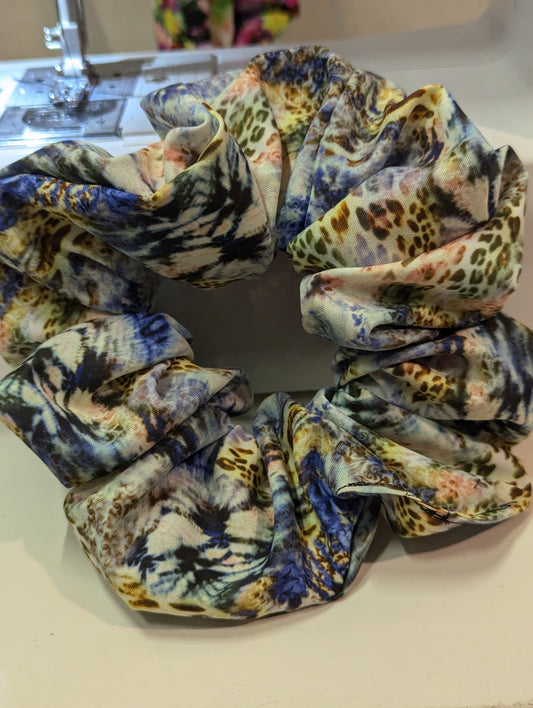 Tiger scrunchie