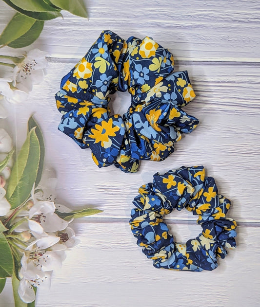 Summer garden scrunchie
